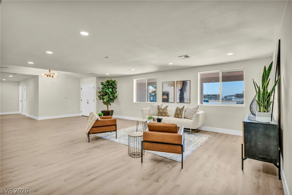 9130 Belcastro, Las Vegas, NV 89113