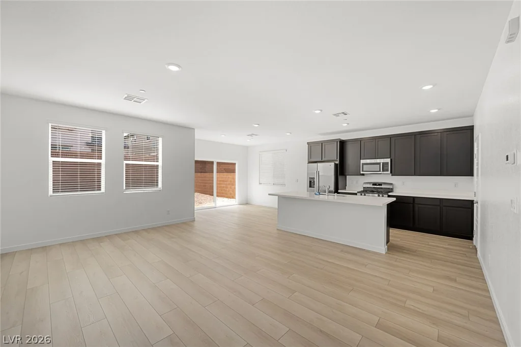 8173 Gusty Brook, Las Vegas, NV 89113