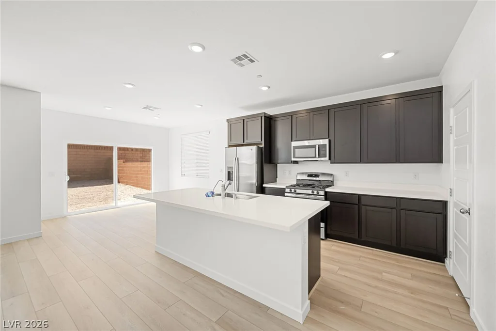 8173 Gusty Brook, Las Vegas, NV 89113