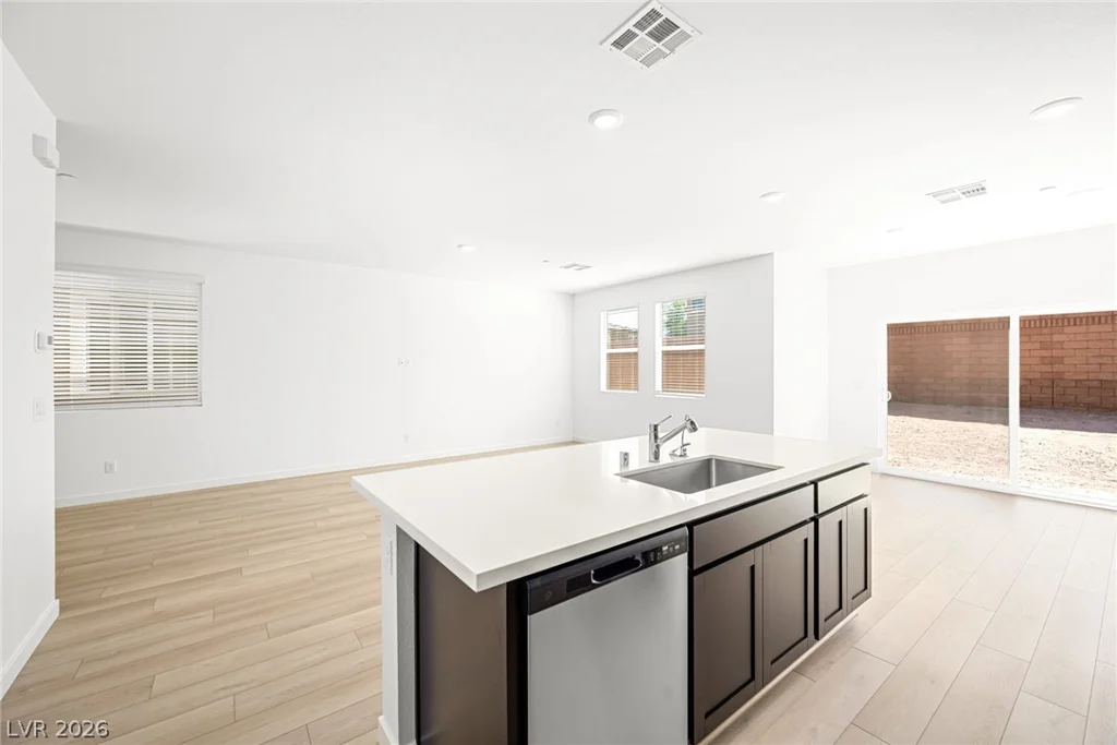 8173 Gusty Brook, Las Vegas, NV 89113