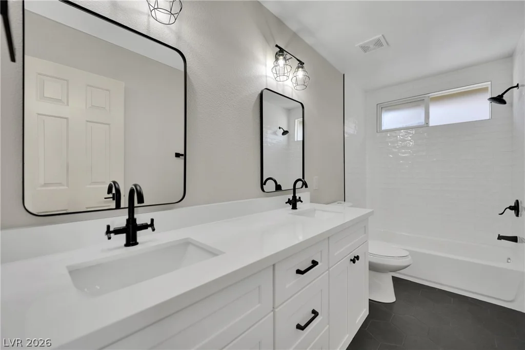 3096 Lenoir, Las Vegas, NV 89135
