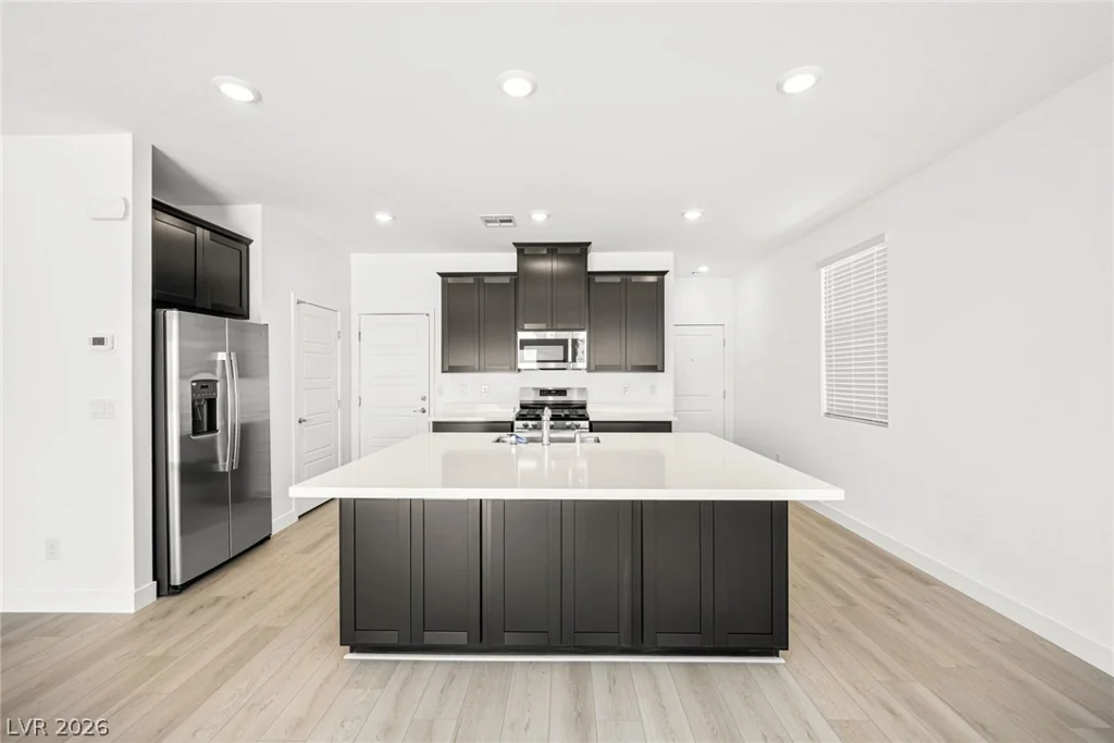 9676 Wild Rock, Las Vegas, NV 89178