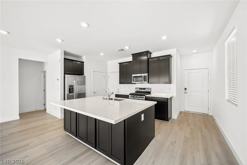 9676 Wild Rock, Las Vegas, NV 89178
