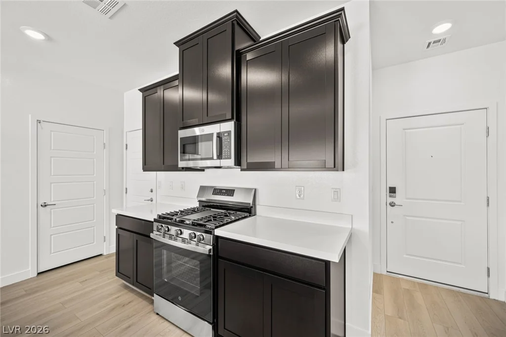 9676 Wild Rock, Las Vegas, NV 89178
