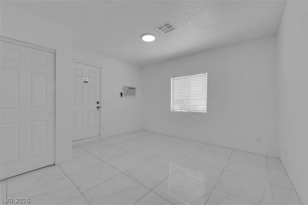 5856 Thurgood, Las Vegas, NV 89122