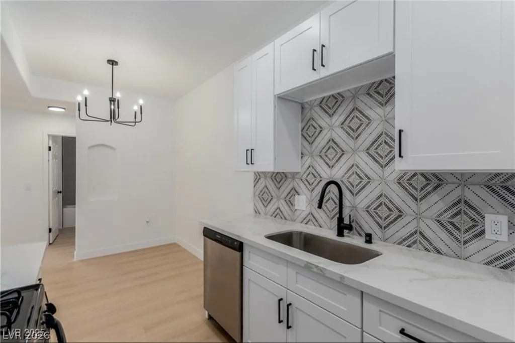 3318 Decatur, Las Vegas, NV 89130