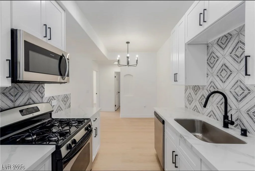 3318 Decatur, Las Vegas, NV 89130