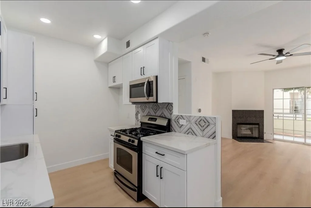 3318 Decatur, Las Vegas, NV 89130