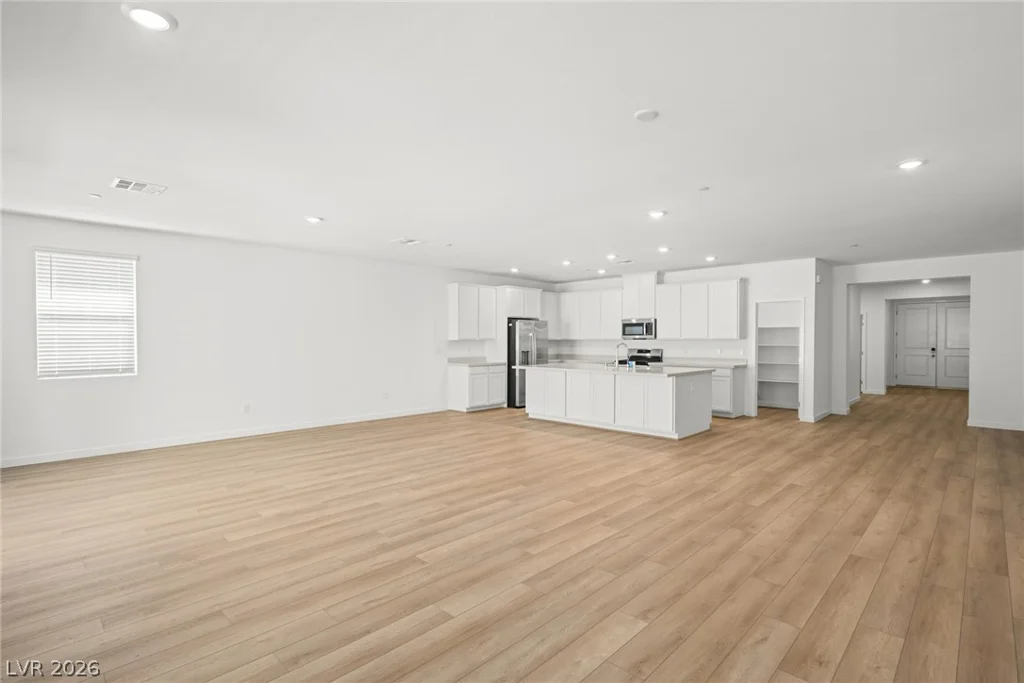 10910 Lewis Pointe, Las Vegas, NV 89166