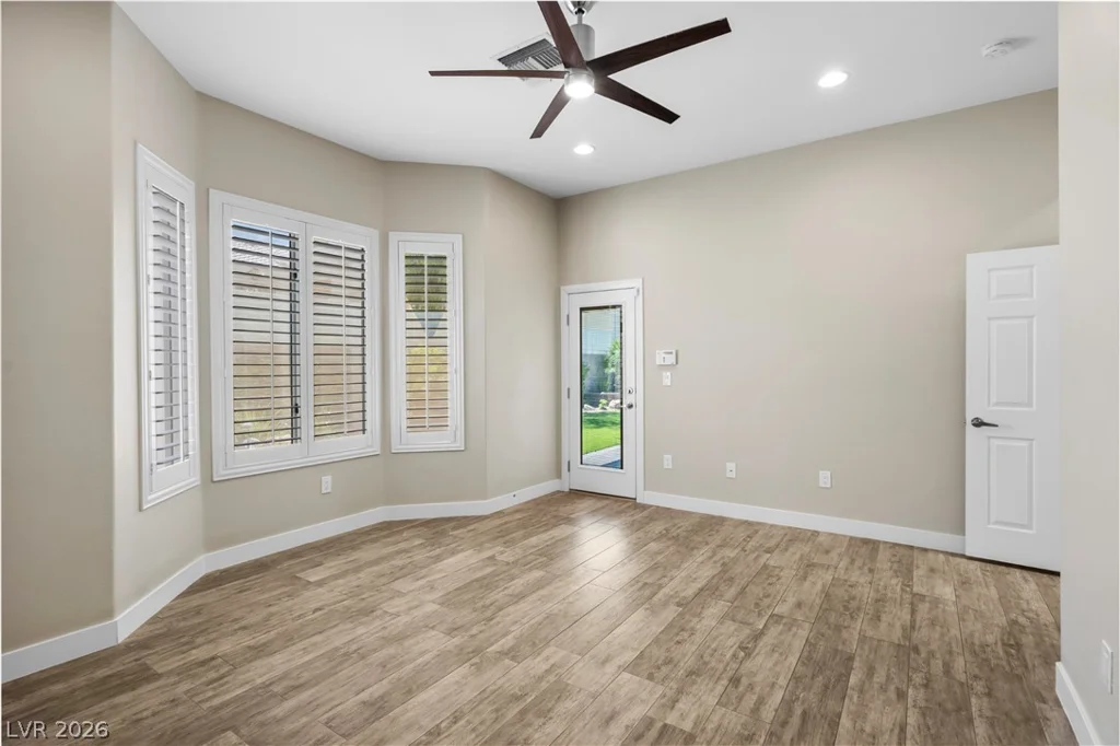 10301 Bent Brook, Las Vegas, NV 89134