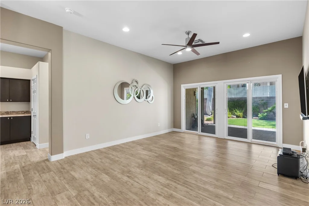 10301 Bent Brook, Las Vegas, NV 89134
