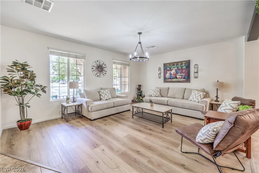 5638 Yarra Valley, Las Vegas, NV 89139