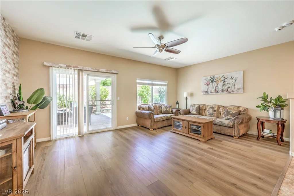 5638 Yarra Valley, Las Vegas, NV 89139