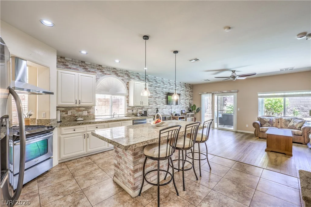 5638 Yarra Valley, Las Vegas, NV 89139
