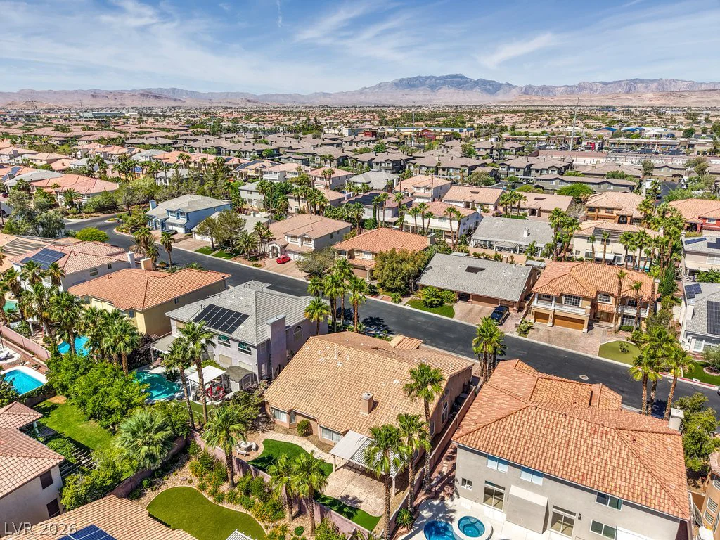 7546 Gossamer Wind, Las Vegas, NV 89139