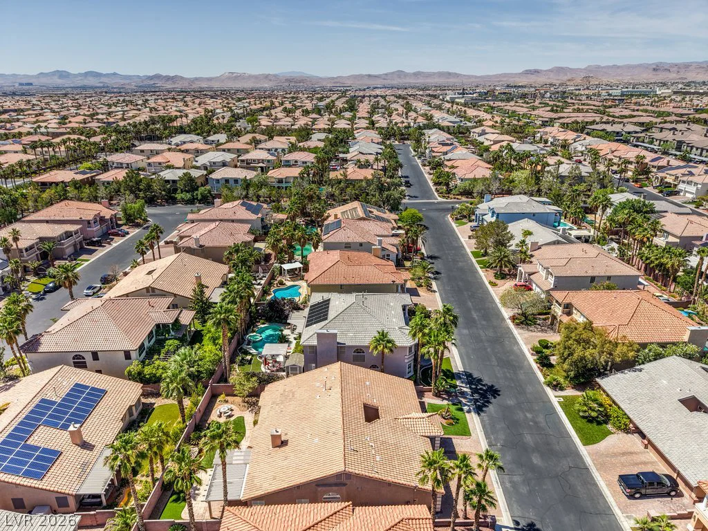 7546 Gossamer Wind, Las Vegas, NV 89139
