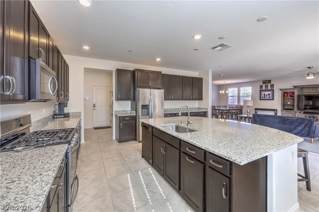 989 Soaring Moon, Henderson, NV 89015