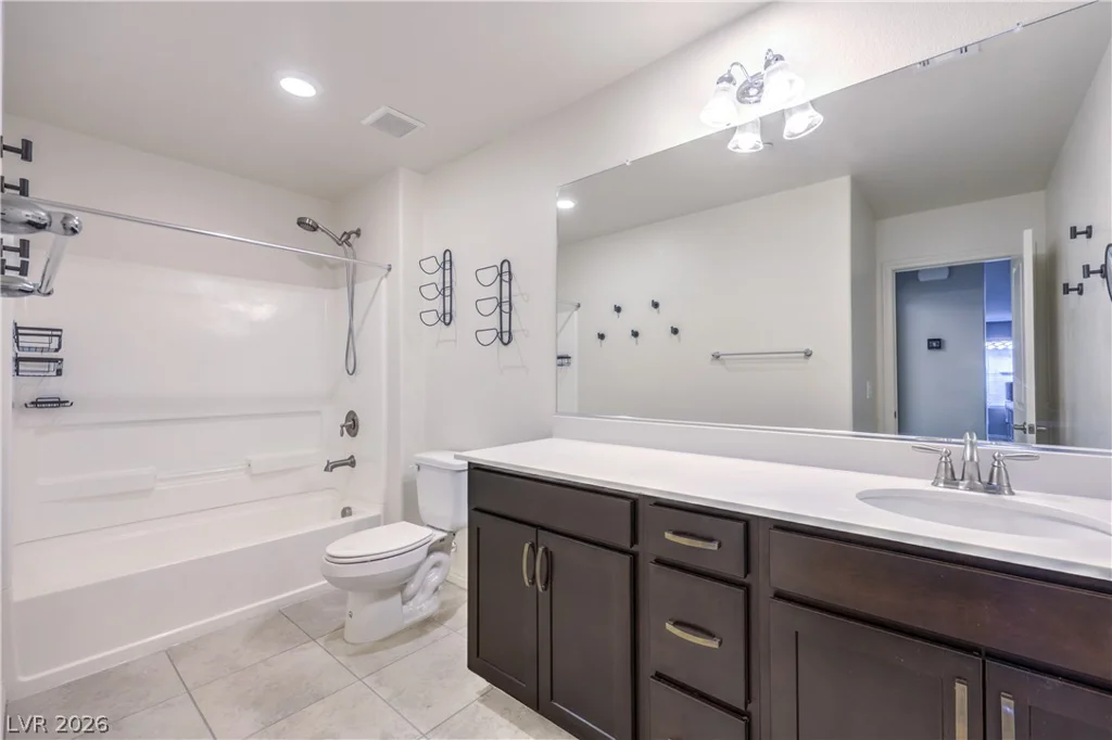 989 Soaring Moon, Henderson, NV 89015