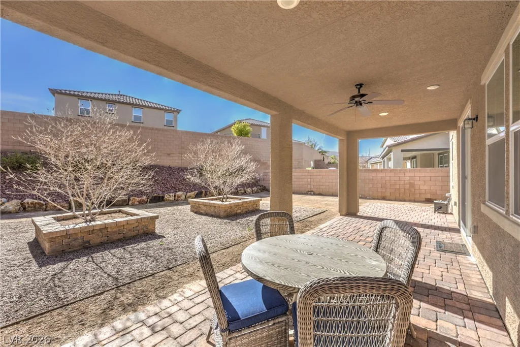 989 Soaring Moon, Henderson, NV 89015