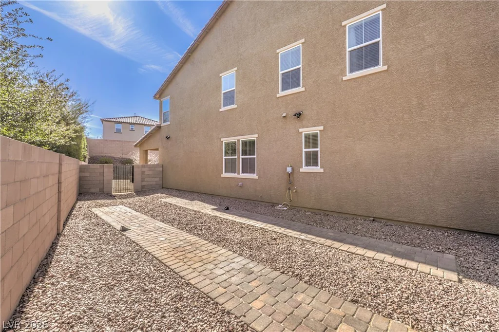 989 Soaring Moon, Henderson, NV 89015