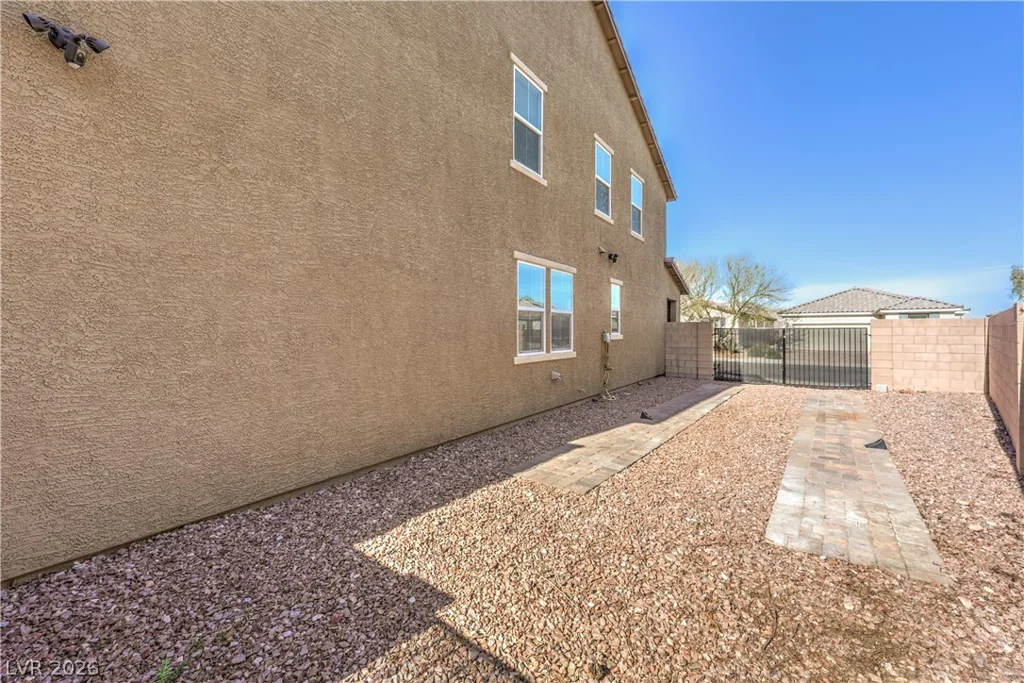 989 Soaring Moon, Henderson, NV 89015