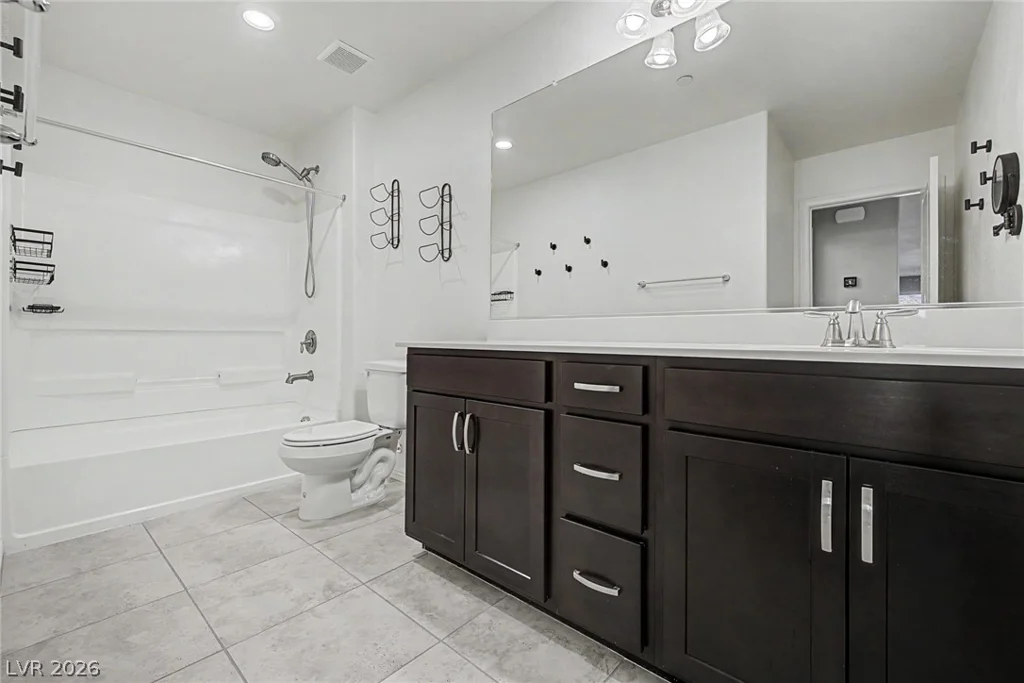 989 Soaring Moon, Henderson, NV 89015