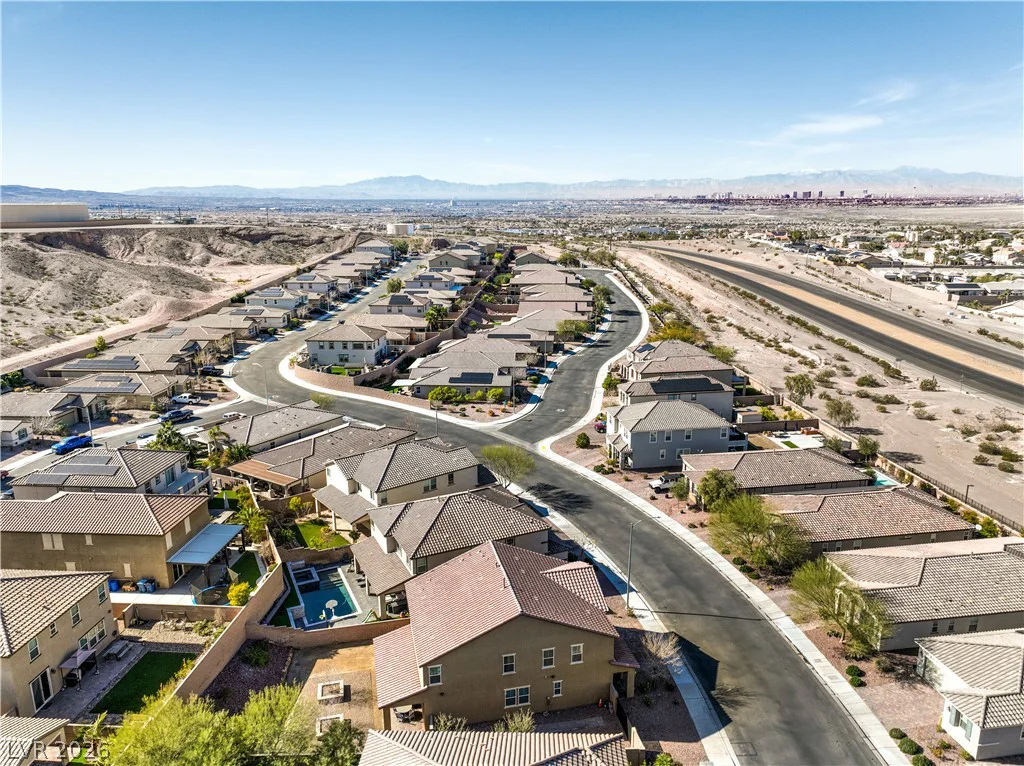 989 Soaring Moon, Henderson, NV 89015