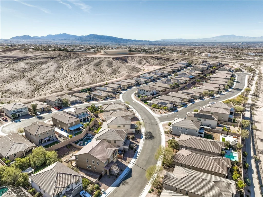 989 Soaring Moon, Henderson, NV 89015