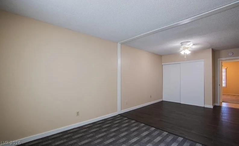 1995 Kamber, Las Vegas, NV 89119