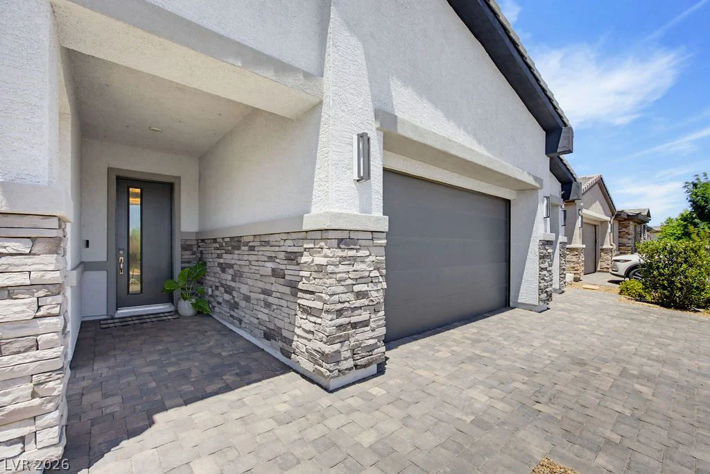 4315 Skylake, Las Vegas, NV 89129