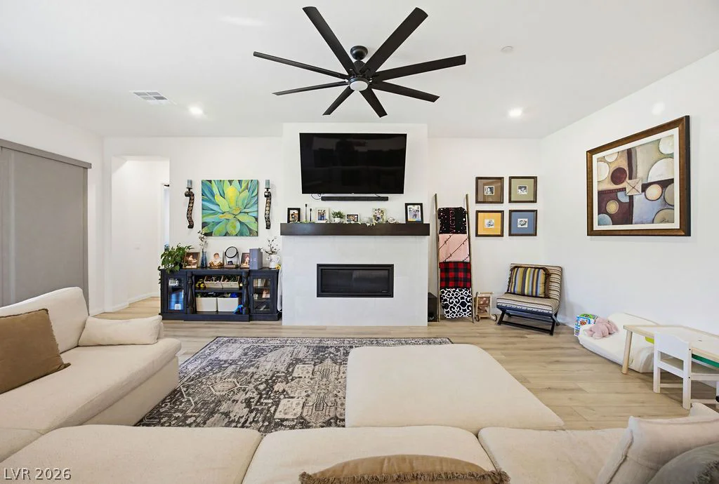 4315 Skylake, Las Vegas, NV 89129