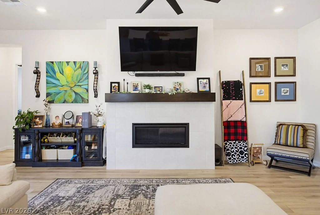 4315 Skylake, Las Vegas, NV 89129