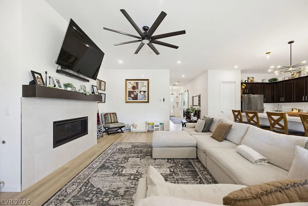 4315 Skylake, Las Vegas, NV 89129
