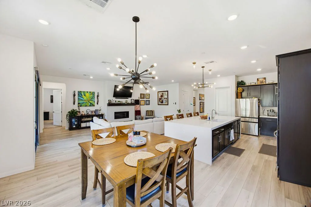 4315 Skylake, Las Vegas, NV 89129