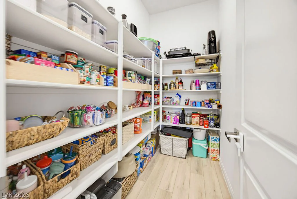 4315 Skylake, Las Vegas, NV 89129