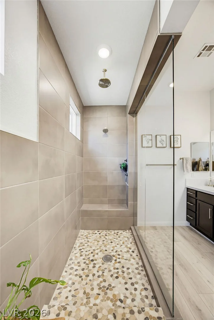 4315 Skylake, Las Vegas, NV 89129