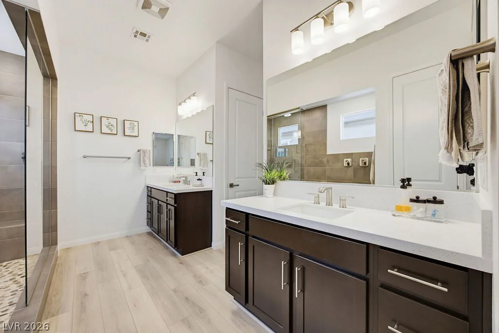 4315 Skylake, Las Vegas, NV 89129