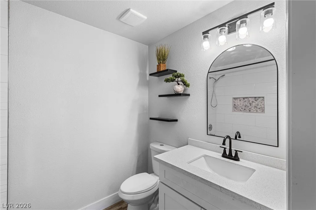 5576 Rochelle, Las Vegas, NV 89103