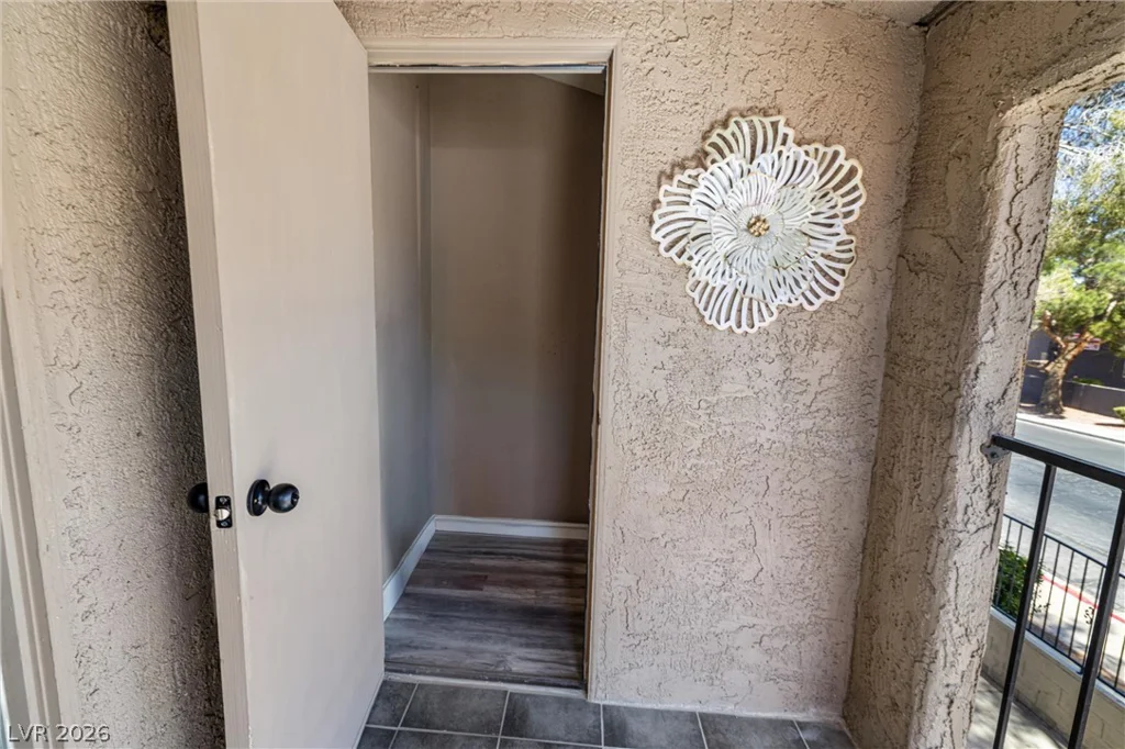 5576 Rochelle, Las Vegas, NV 89103