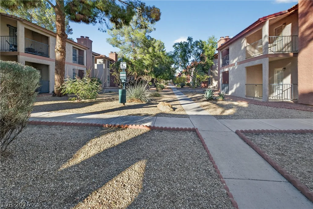 5576 Rochelle, Las Vegas, NV 89103
