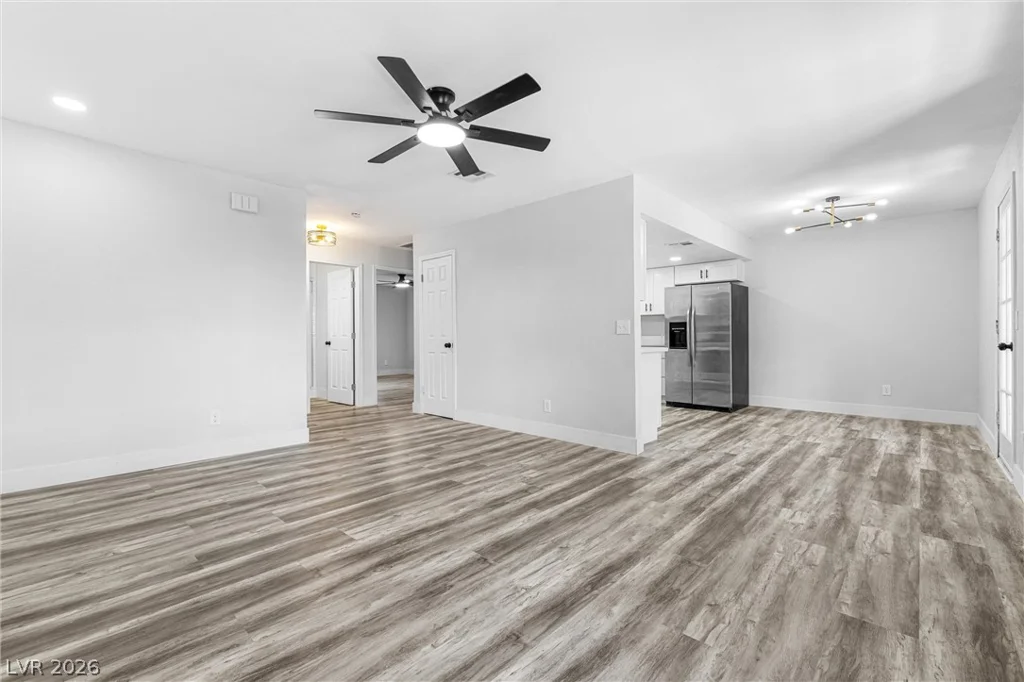 5576 Rochelle, Las Vegas, NV 89103