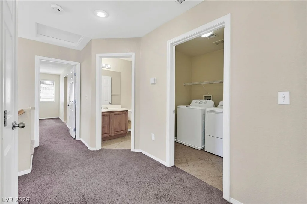 5732 Rose Tiara, Las Vegas, NV 89139