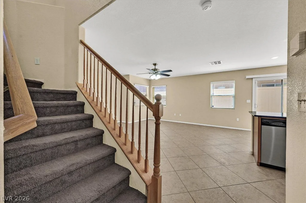 5732 Rose Tiara, Las Vegas, NV 89139
