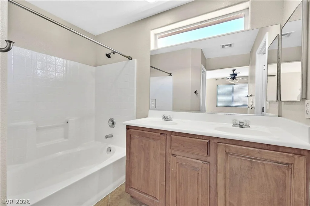 5732 Rose Tiara, Las Vegas, NV 89139
