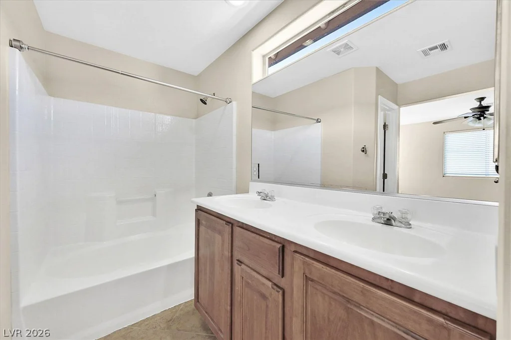 5732 Rose Tiara, Las Vegas, NV 89139