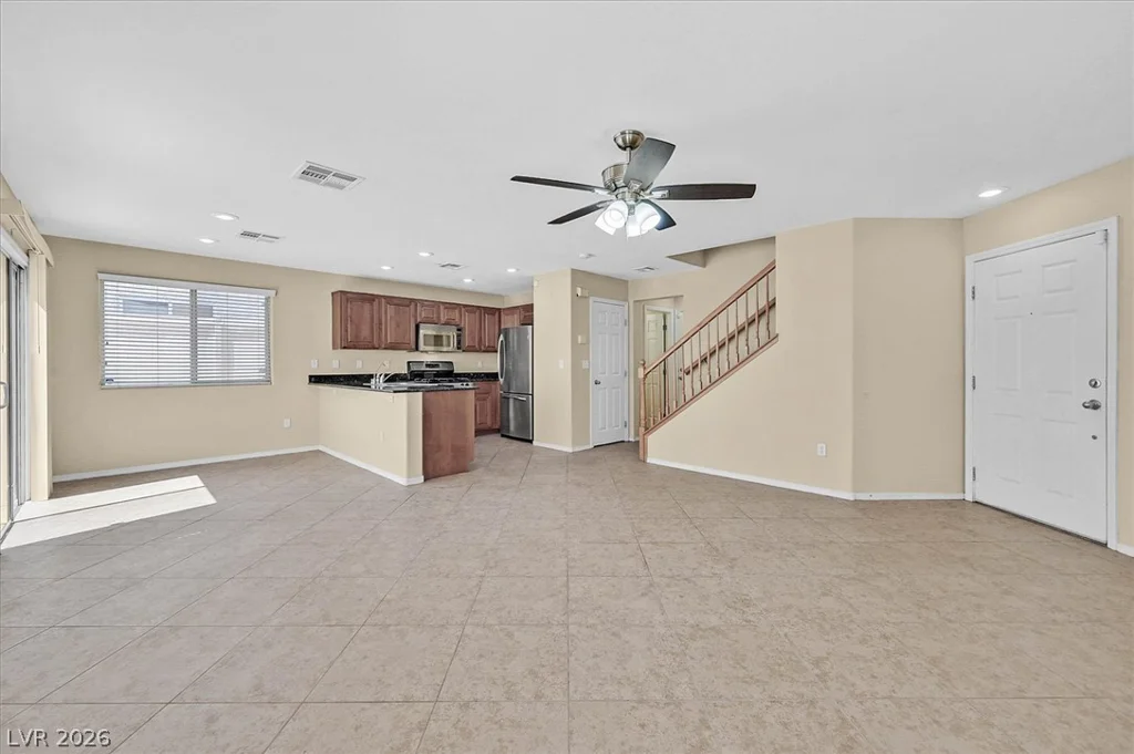 5732 Rose Tiara, Las Vegas, NV 89139