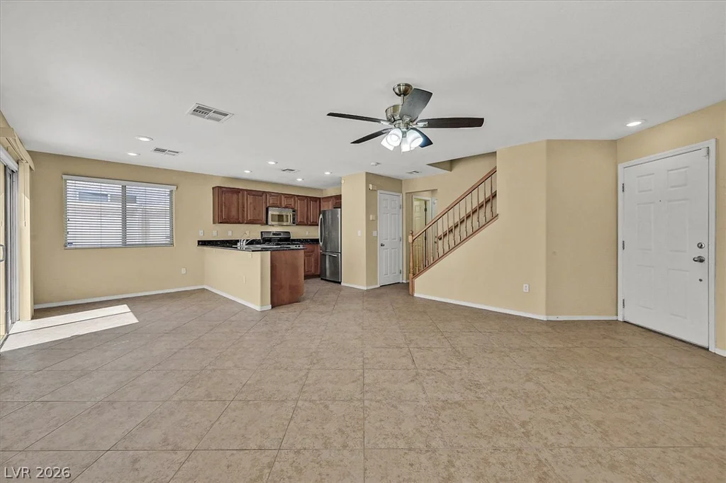 5732 Rose Tiara, Las Vegas, NV 89139