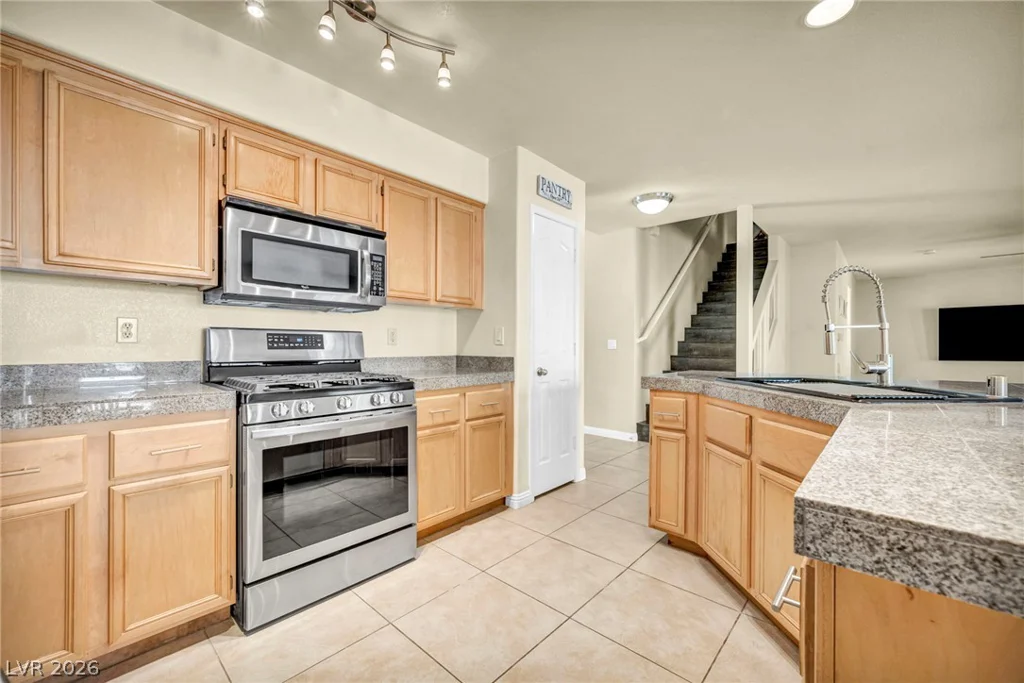 10111 Lookout Bridge, Las Vegas, NV 89183