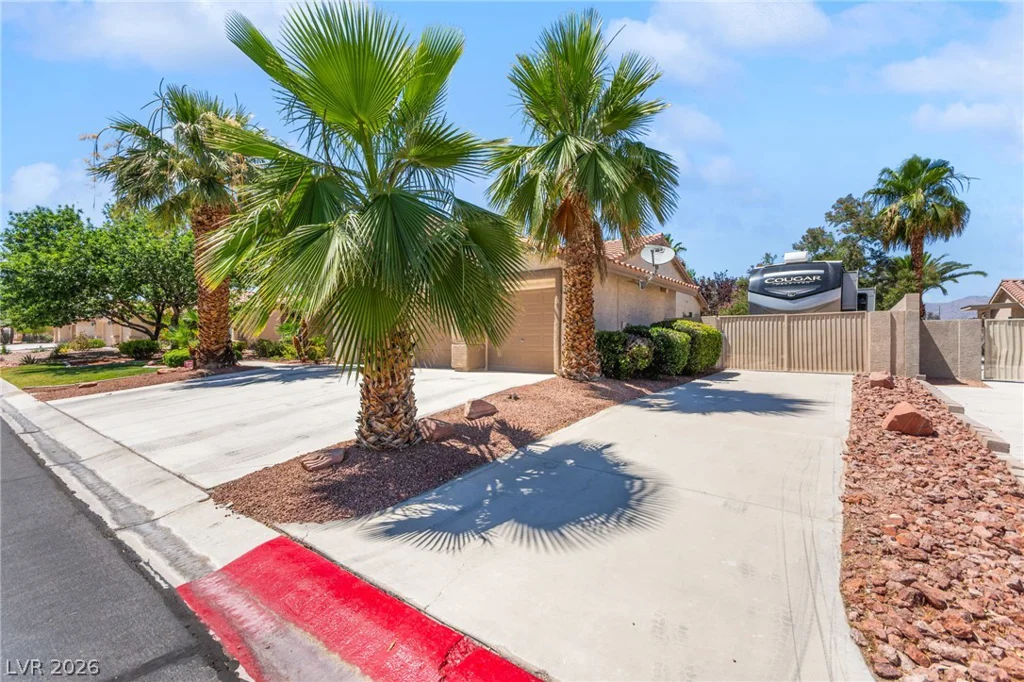 5120 Cold River, Las Vegas, NV 89130