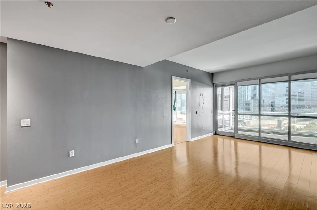 4575 Dean Martin, Las Vegas, NV 89103